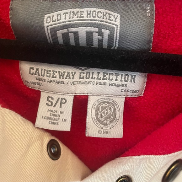 New York Rangers Hoodie - Picture 3 of 8